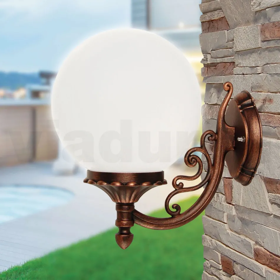 تطبيق مع كرة أكريليك وهيكل من الألومنيوم المصبوب - Trovanero Viadurini