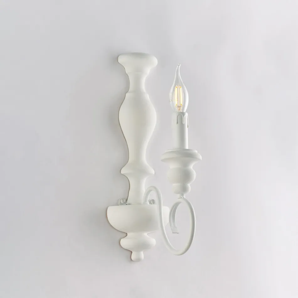 مصابيح جدارية مصنوعة في إيطاليا من الخشب والحديد المطلي لتزيين الديكور الداخلي - توسكانا Viadurini