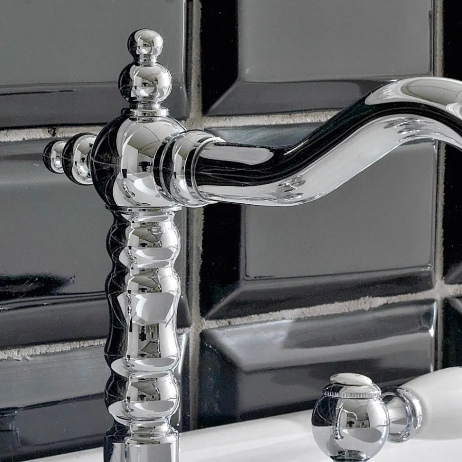 خلاط حوض بثلاث فتحات مع مصرف نحاسي بتصميم كلاسيكي مصنوع يدويًا - نوريانا Viadurini