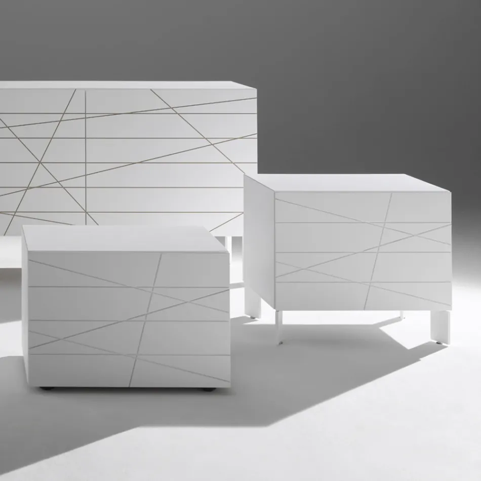 طاولة جانبية للسرير بدرج واحد مصنوعة من خشب مضغوط مطلي - ليون Viadurini