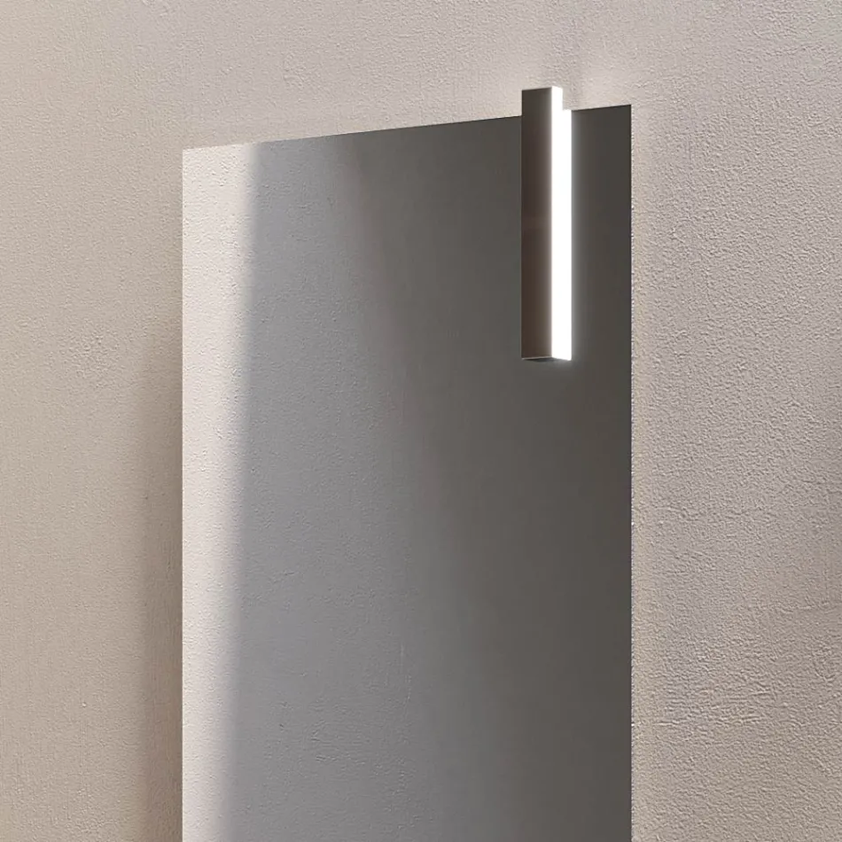 مجموعة حمام تتضمن درجًا واحدًا، ورفين من خشب البلوط، وحوضًا، ومرآة - تيتان Viadurini