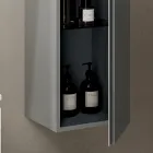 مجموعة حمام متكاملة تتضمن درجين، وخزانة حائط، وعمود، ومرآة - تيتان Viadurini