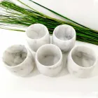 تركيبة من كأسين من رخام كارارا الأبيض صنع في إيطاليا - دولا Viadurini