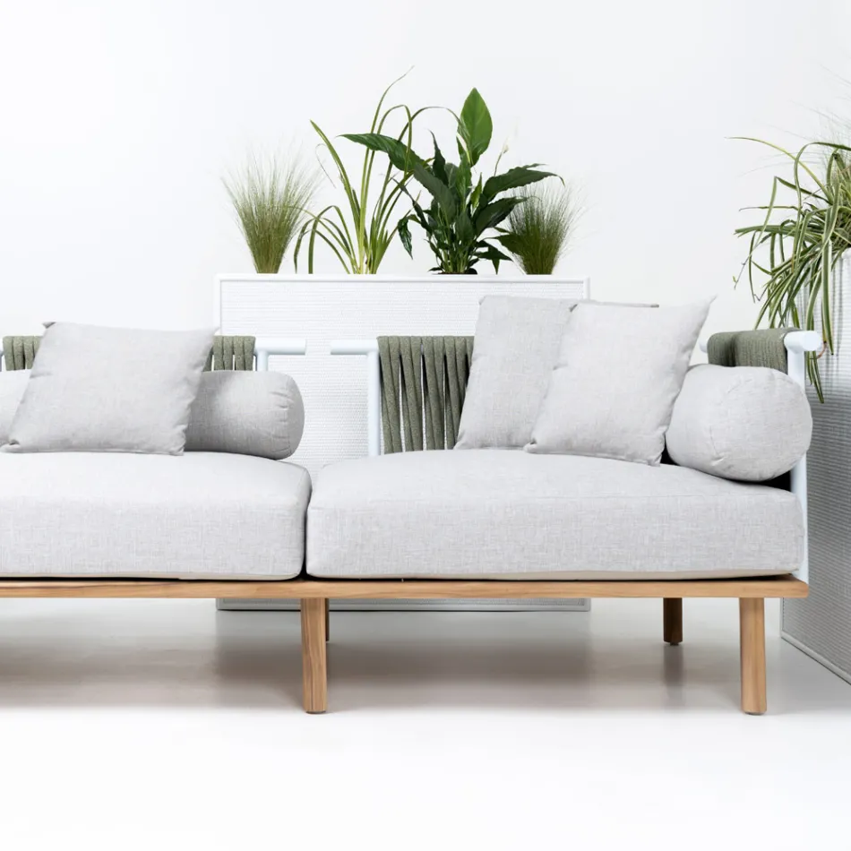 أريكة بأربعة مقاعد من خشب الساج، منسوجة بحبل، ومزينة بوسائد - بيلاتريكس Viadurini