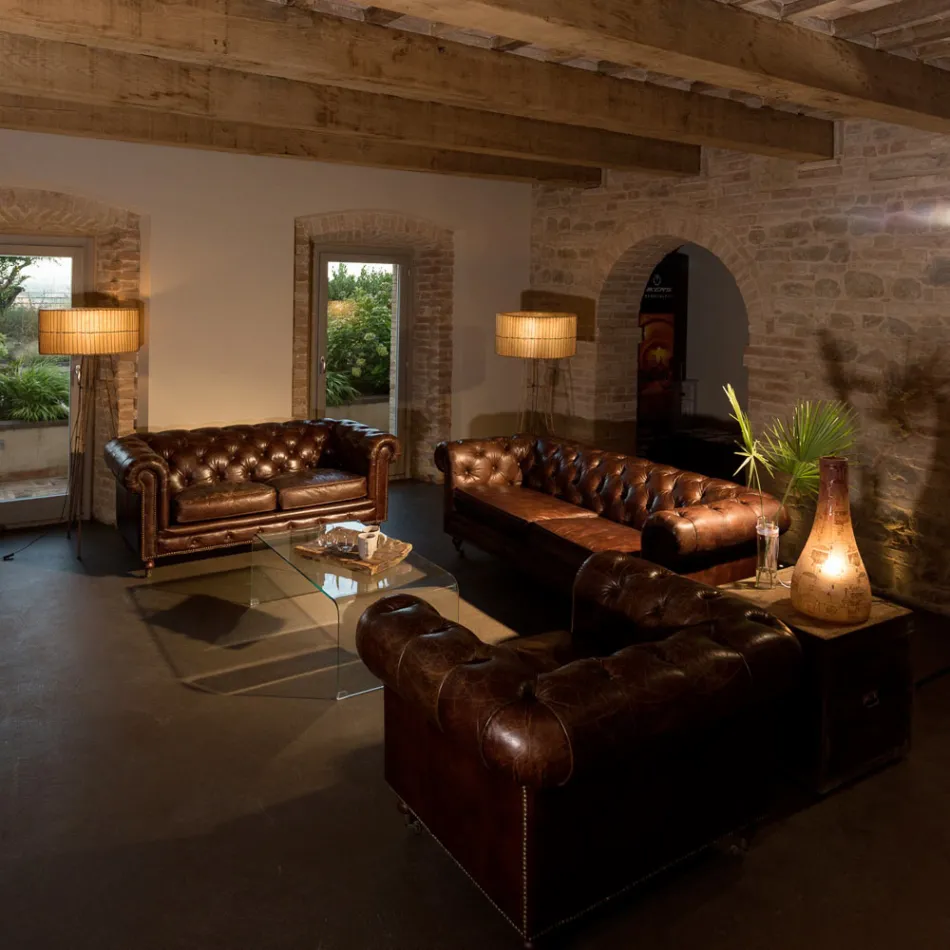 أريكة غرفة معيشة لشخصين أو ثلاثة أشخاص مصنوعة من الجلد العتيق بتأثير عتيق - Stamp Viadurini