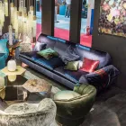 أريكة قماشية خطية مع مساند للذراعين من أكسل Viadurini