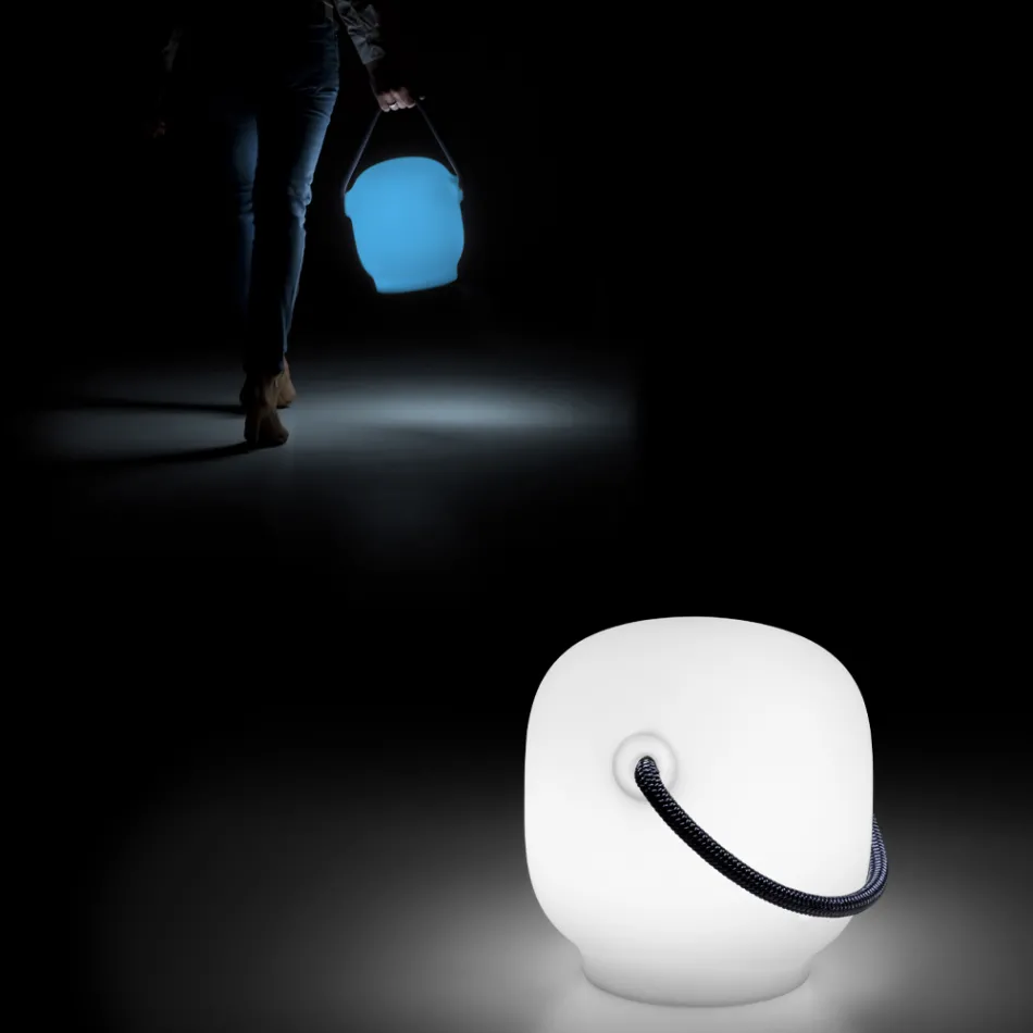 مصباح حديقة من البولي إيثيلين بمقبض صنع في إيطاليا - غاليسيا Viadurini