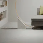 مصباح أرضي من المعدن المطلي مع إضاءة LED قابلة للتعتيم - أوكالبتوس Viadurini