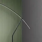 مصباح أرضي معدني مطلي بألوان مختلفة وإضاءة LED قابلة للتعتيم - خشب القيقب Viadurini