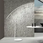 مصباح أرضي معدني مطلي بألوان مختلفة وإضاءة LED قابلة للتعتيم - خشب القيقب Viadurini