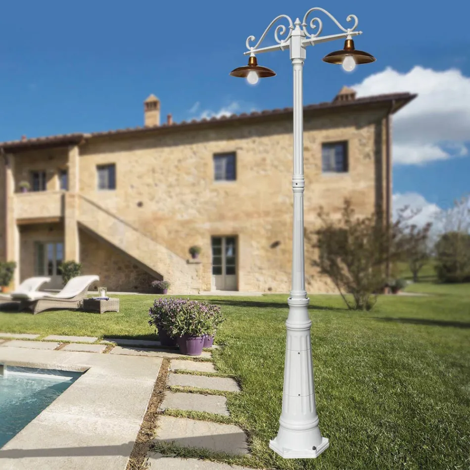 عمود إنارة بإضاءة عتيقة من الألومنيوم والنحاس، صنع في إيطاليا - أديلا Viadurini