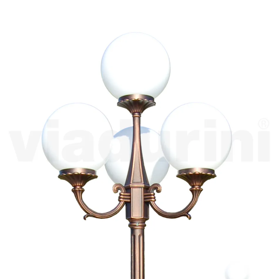 مصباح شارع بارتفاع 270 سم مصنوع من الأكريليك الأسود والألومنيوم، صنع في إيطاليا - Trovanero Viadurini