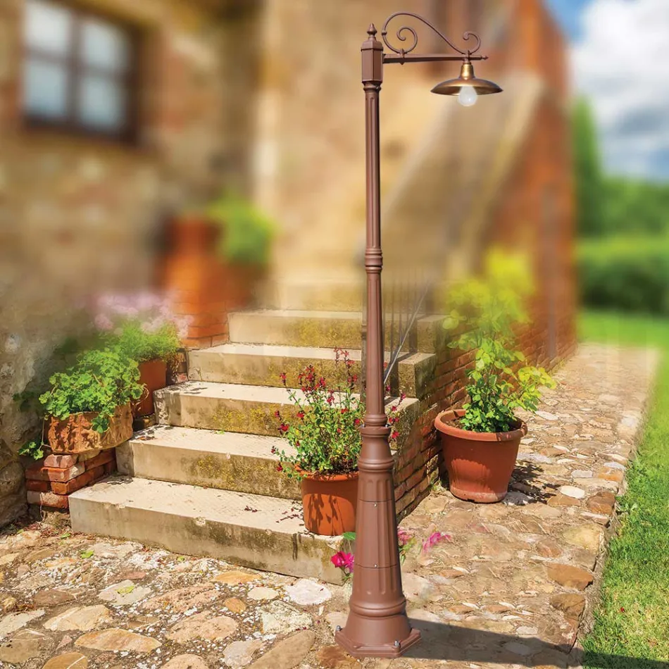 مصباح حديقة عتيق من الألومنيوم والنحاس صنع في إيطاليا - أديلا Viadurini