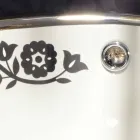 حوض مدمج على الطراز الباروكي مصنوع من طين النار في إيطاليا، أوتيس Viadurini