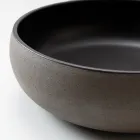 حوض مطبخ مصنوع يدويًا من طين راكو فاتح أو داكن اللون - بريزما Viadurini