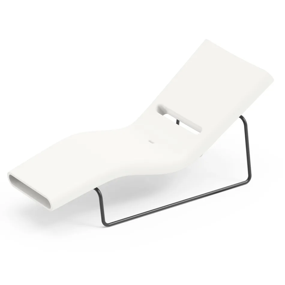 كرسي استرخاء للحديقة من البولي إيثيلين بألوان مختلفة مع دعامة معدنية - بولو Viadurini