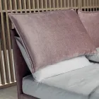 سرير مزدوج ١٦٠×١٩٠ مع وسادتين ناعمتين مع كشكشة محيطية - إرنستا Viadurini