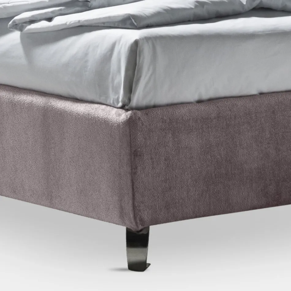 سرير مزدوج ١٦٠×١٩٠ مع وسادتين ناعمتين مع كشكشة محيطية - إرنستا Viadurini