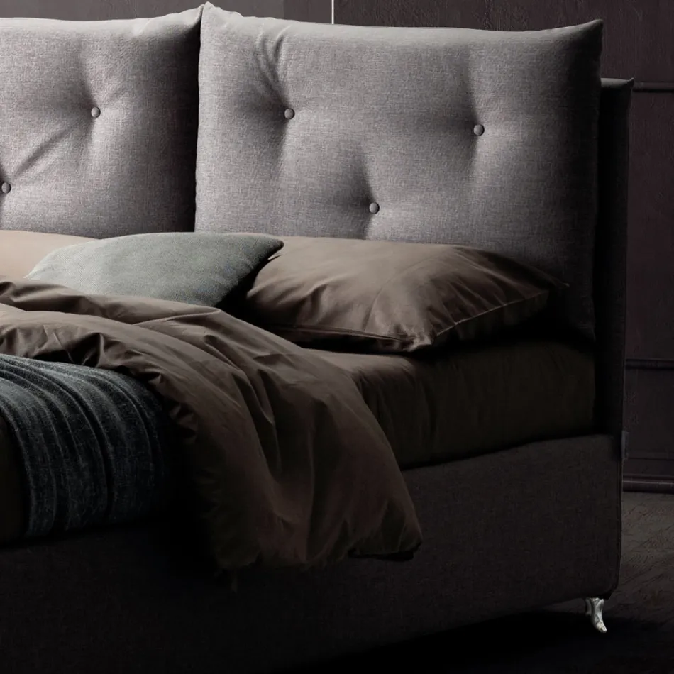 سرير مزدوج ١٦٠×١٩٠ مع أزرار مزخرفة في الوسائد - رايز Viadurini