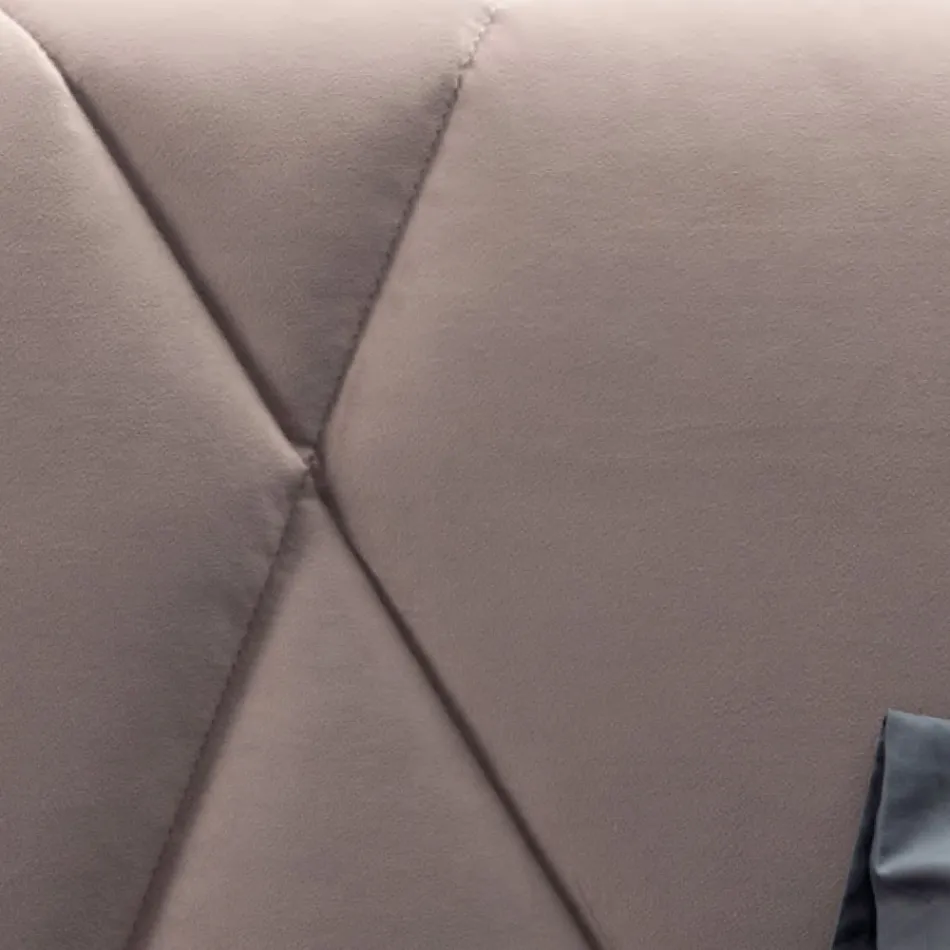 سرير مزدوج ١٦٠×١٩٠ مع خياطة هندسية - سيوتولينو Viadurini