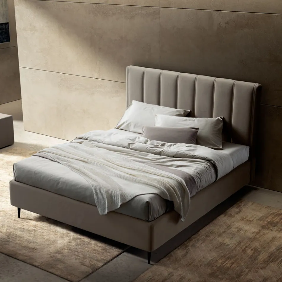 سرير مزدوج ١٦٠×١٩٠ مع خياطة وأشرطة عمودية عريضة - ماجان Viadurini