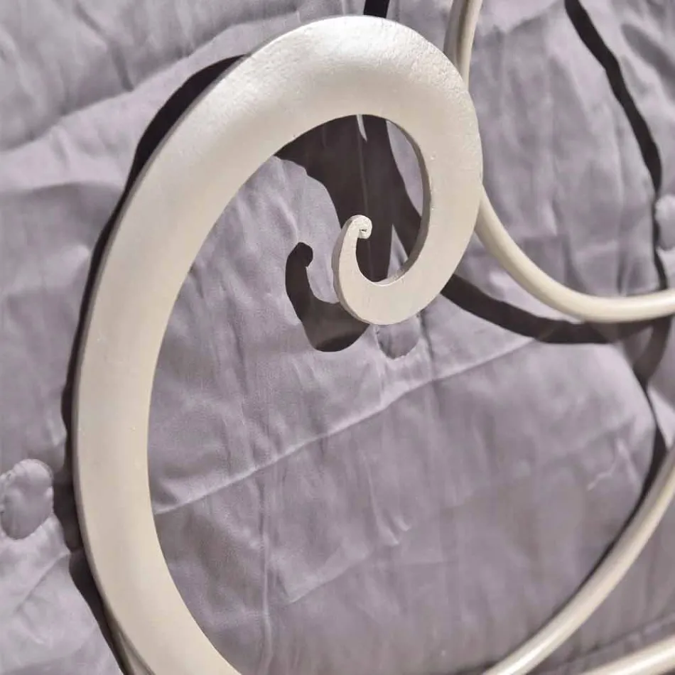 double bed in wrought iron with Athena treble clef decoration Viadurini