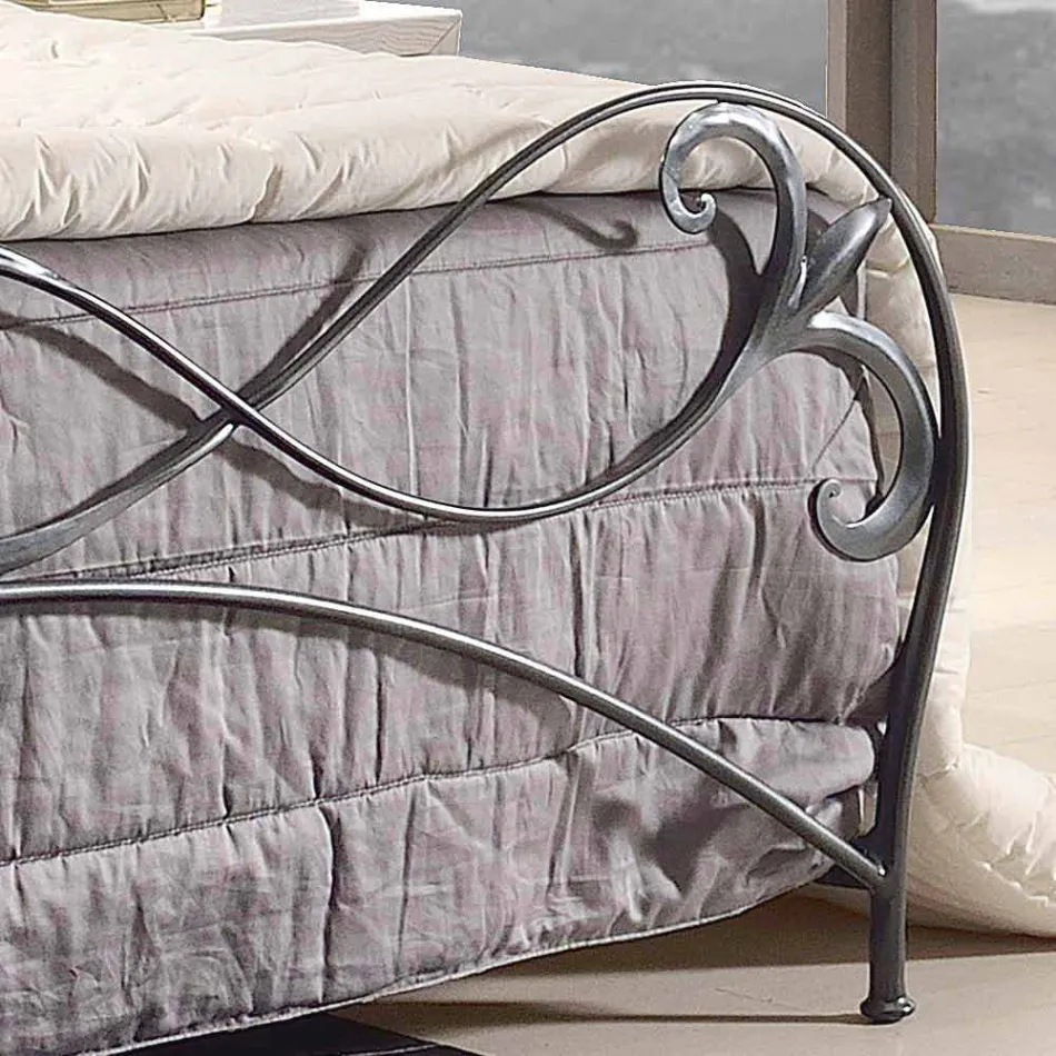 iron double bed with headboard in Allison forged blade Viadurini