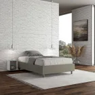 سرير بحجم كوين 140×200 سم، مُنجّد بجلد صناعي، صنع في إيطاليا - رياضي Viadurini