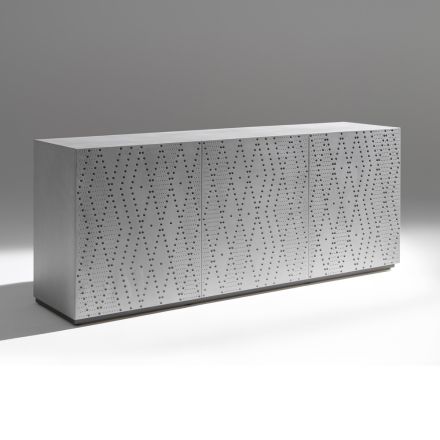 خزانة جانبية بثلاثة أبواب وثلاثة أرفف داخلية، مزينة بزخارف من الألومنيوم المصبوب - سكوربيون Viadurini