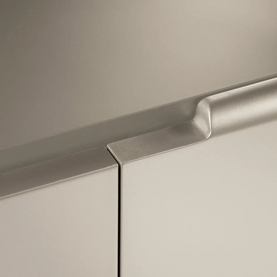 خزانة جانبية لغرفة المعيشة بثلاثة أبواب مطلية بالنيكل، صنع في إيطاليا - Foglio Viadurini