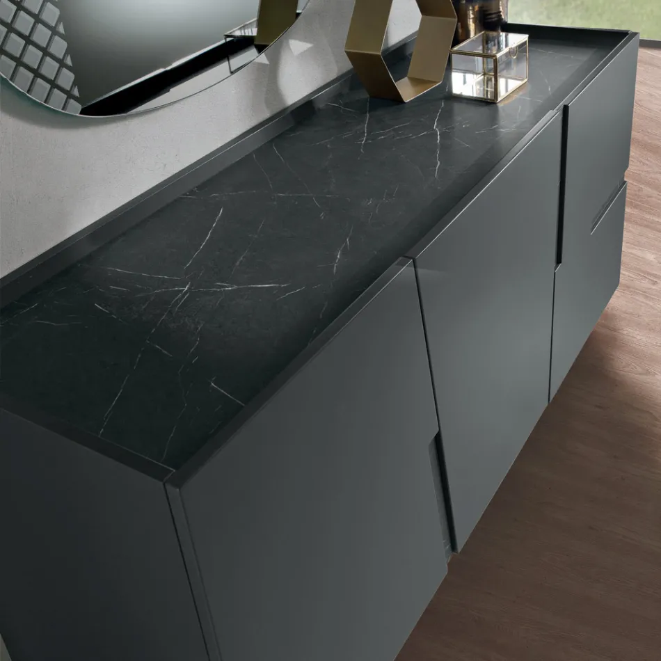 خزانة جانبية لغرفة المعيشة بثلاثة أبواب مصنوعة من خشب MDF مطلي بالورنيش، صنع في إيطاليا - إيلينا Viadurini