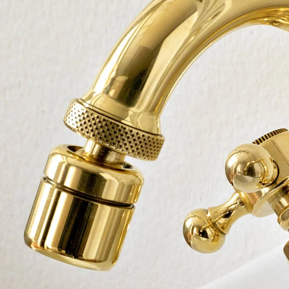 خلاط بيديه بفتحة واحدة على الطراز العتيق مصنوع من النحاس في إيطاليا - أورسولا Viadurini