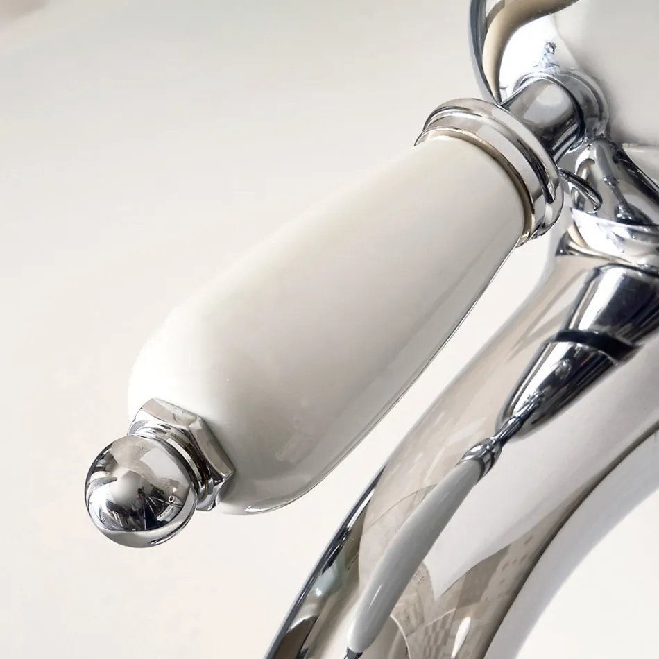 خلاط بيديه كلاسيكي مصنوع يدويًا من النحاس مع رافعة - نوريانا Viadurini