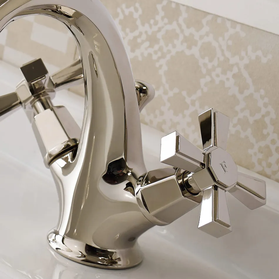 خلاط حوض بتصميم عتيق بفتحة واحدة مصنوع من النحاس في إيطاليا - سيلفانا Viadurini