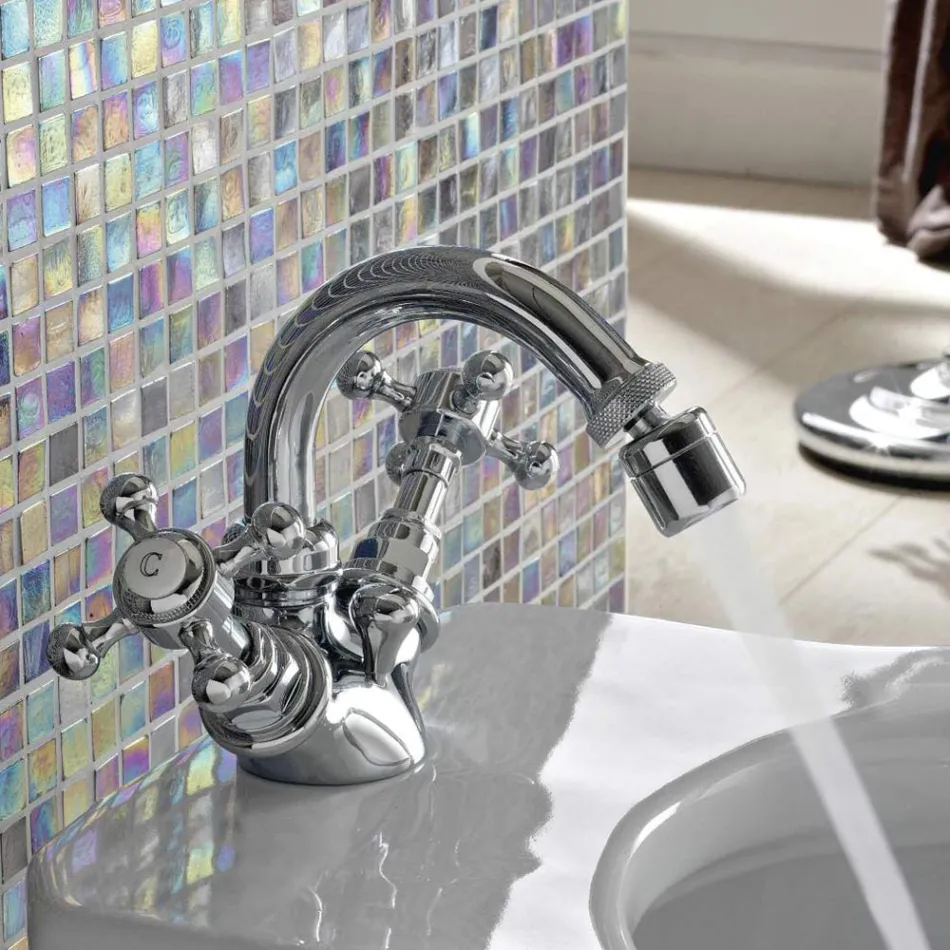 خلاط بيديه عتيق بفتحة واحدة من النحاس، صنع في إيطاليا - إليسيا Viadurini