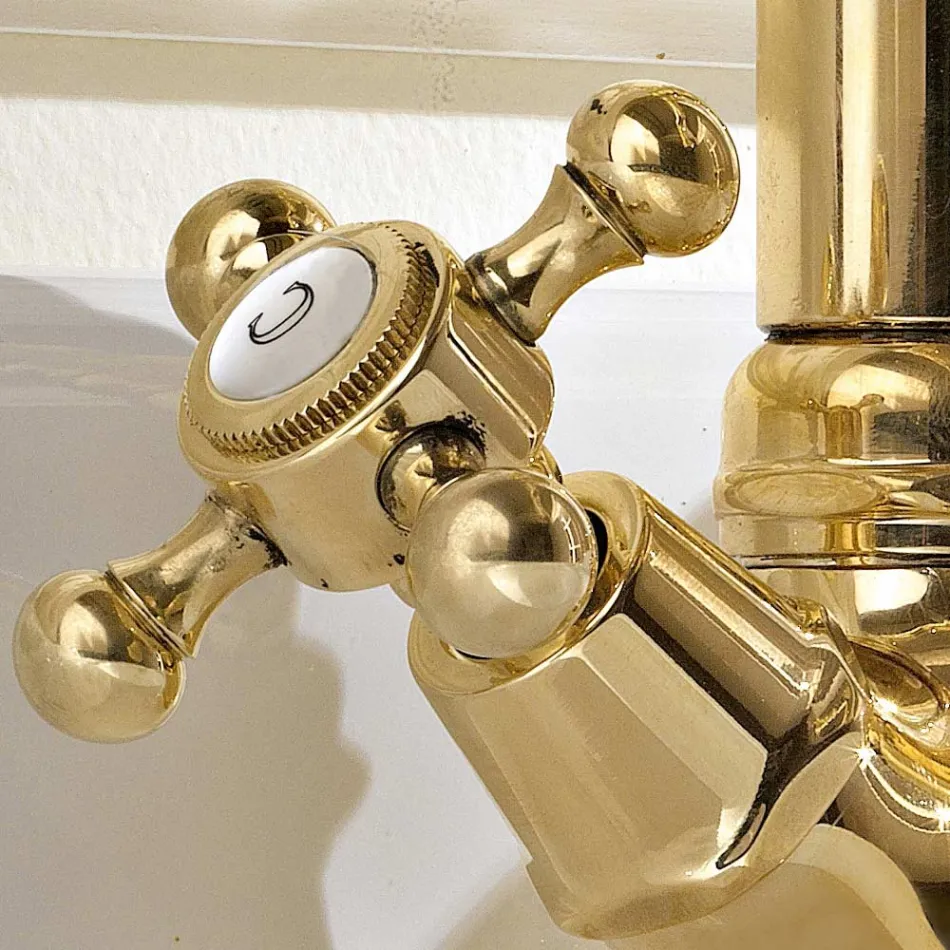 خلاط حوض بفتحة واحدة بتصميم عتيق من النحاس، صنع في إيطاليا - أورسولا Viadurini