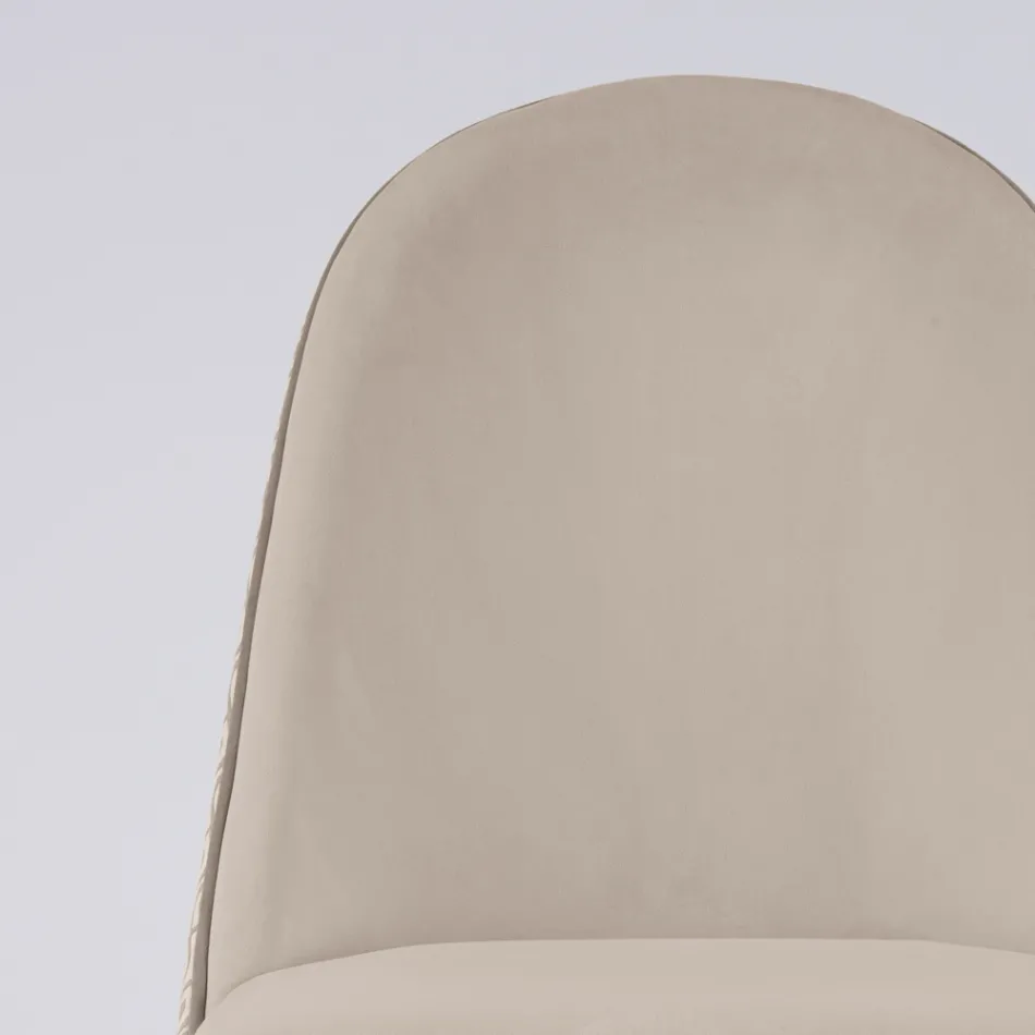 كرسي بذراعين لغرفة المعيشة مصنوع من القماش والخشب الصلب، صنع في إيطاليا - جوردي Viadurini