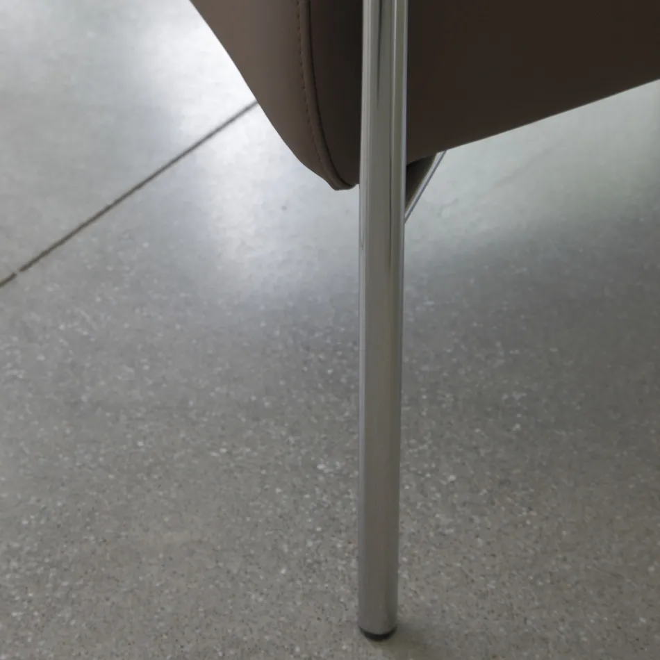 كرسي معدني ومقعد من الجلد البيئي صنع في إيطاليا - بحالة ممتازة Viadurini