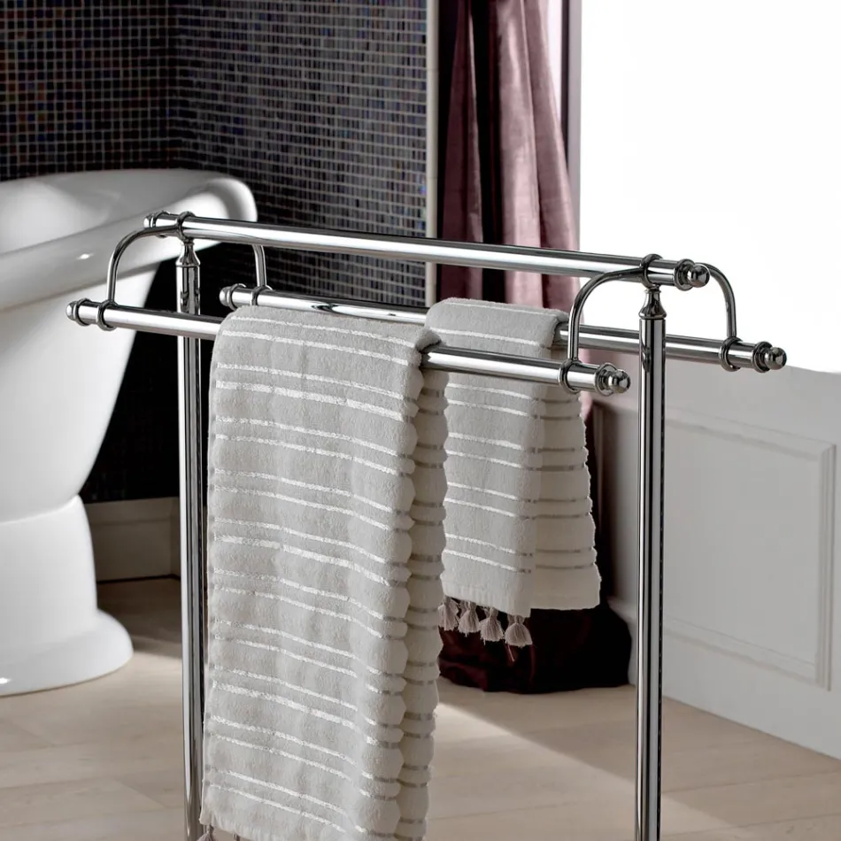 حامل مناشف أرضية من النحاس بتصميم عتيق، صنع في إيطاليا - أميمة Viadurini