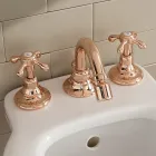 صنبور بيديه بثلاث فتحات بتصميم عتيق من النحاس، صنع في إيطاليا - كلاريسا Viadurini