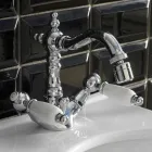 حنفية بيديه كلاسيكية بفتحة واحدة مع رافعات نحاسية مصنوعة يدويًا - نوريانا Viadurini