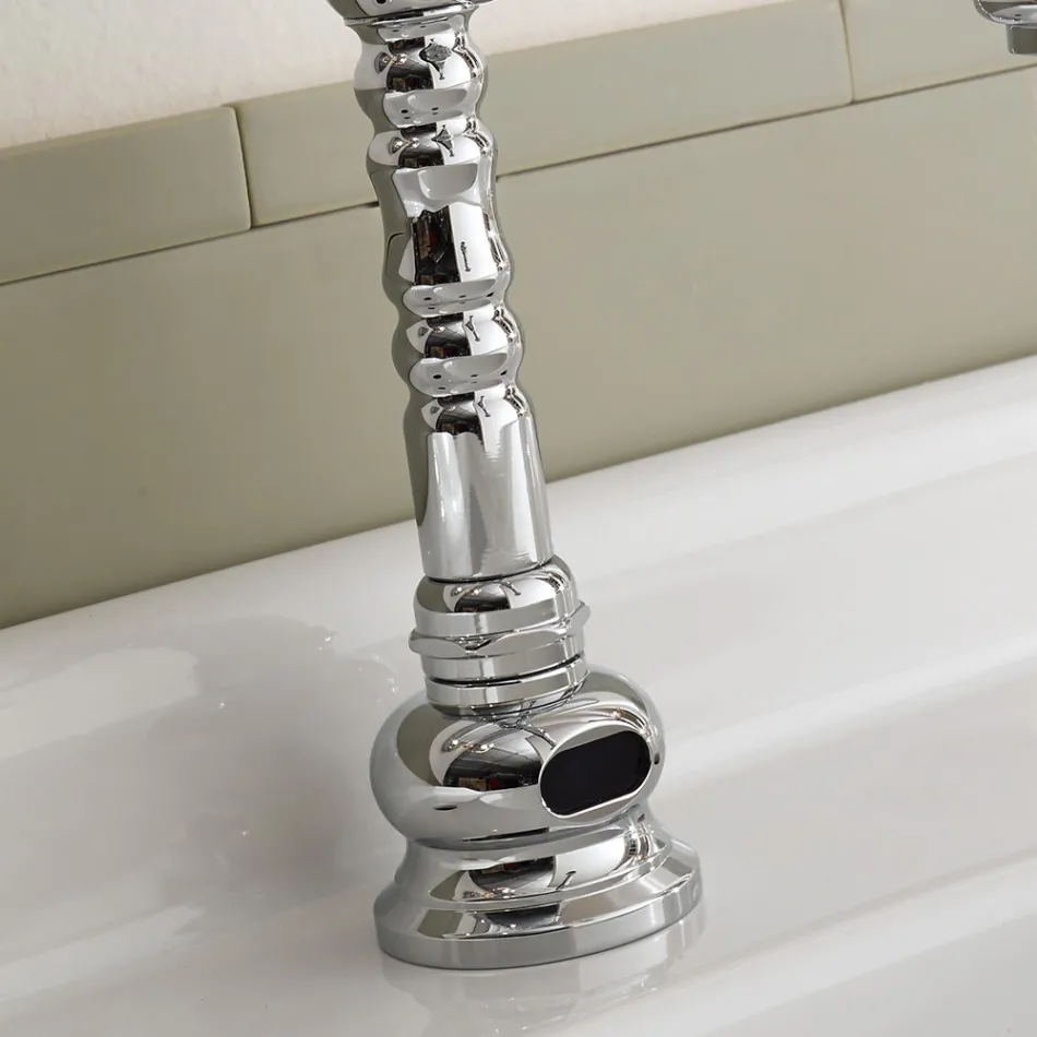 حنفية حوض إلكترونية بفتحة واحدة بتصميم كلاسيكي من النحاس - نوريانا Viadurini