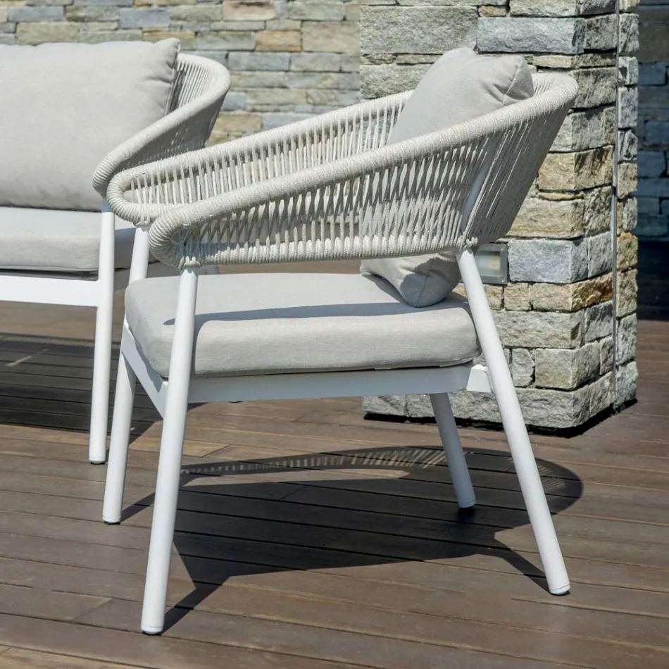 غرفة معيشة خارجية مع وسائد مستديرة ومساند للذراعين - زينيث Viadurini