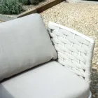 غرفة معيشة خارجية مع طاولة قهوة من الألومنيوم بألوان مختلفة - هارموني Viadurini