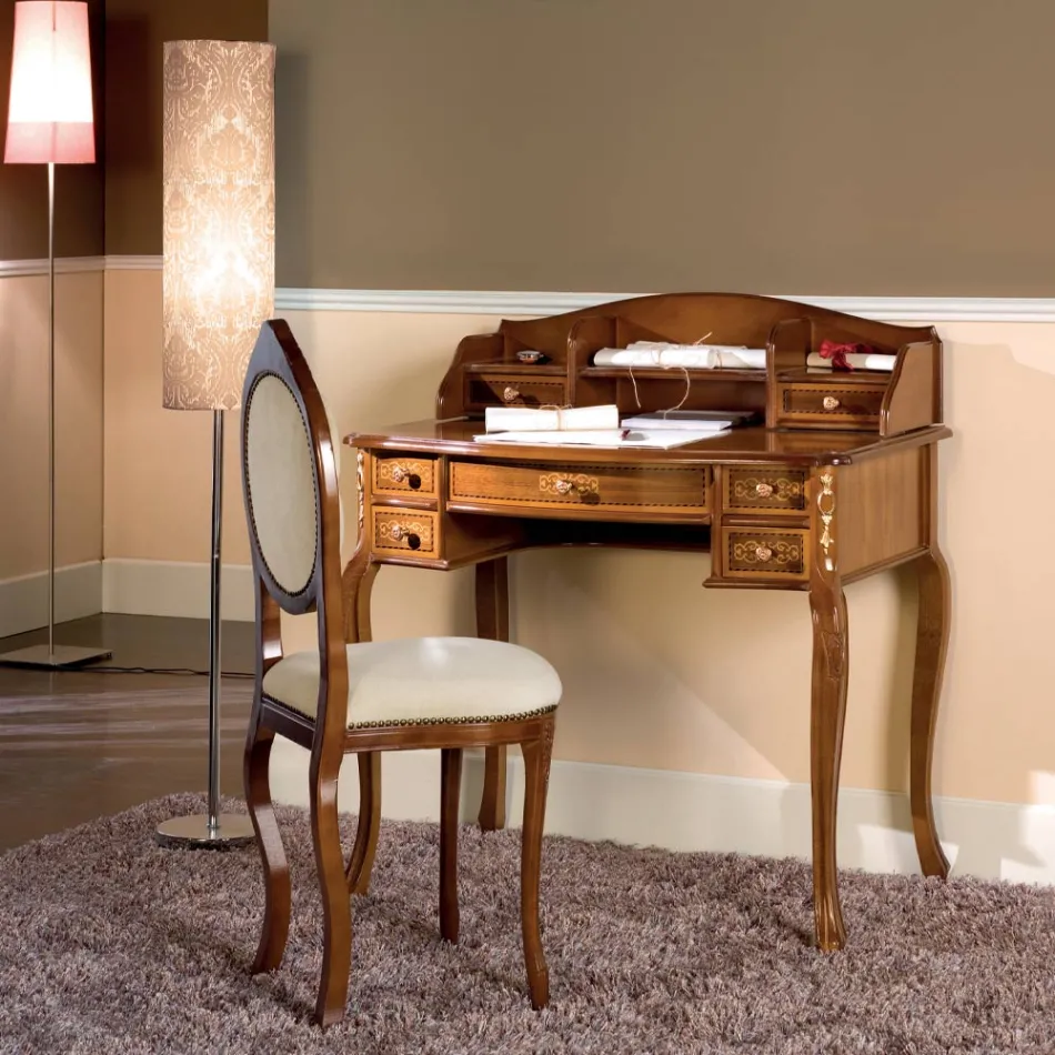 مكتب من خشب الجوز بسبعة أدراج مع تطعيمات، صنع في إيطاليا - كاترين Viadurini