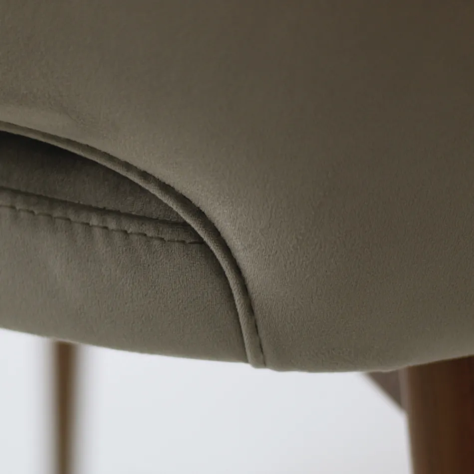 كرسي بمقعد ومسند ظهر مبطنين بالكامل، صنع في إيطاليا - أدريا Viadurini