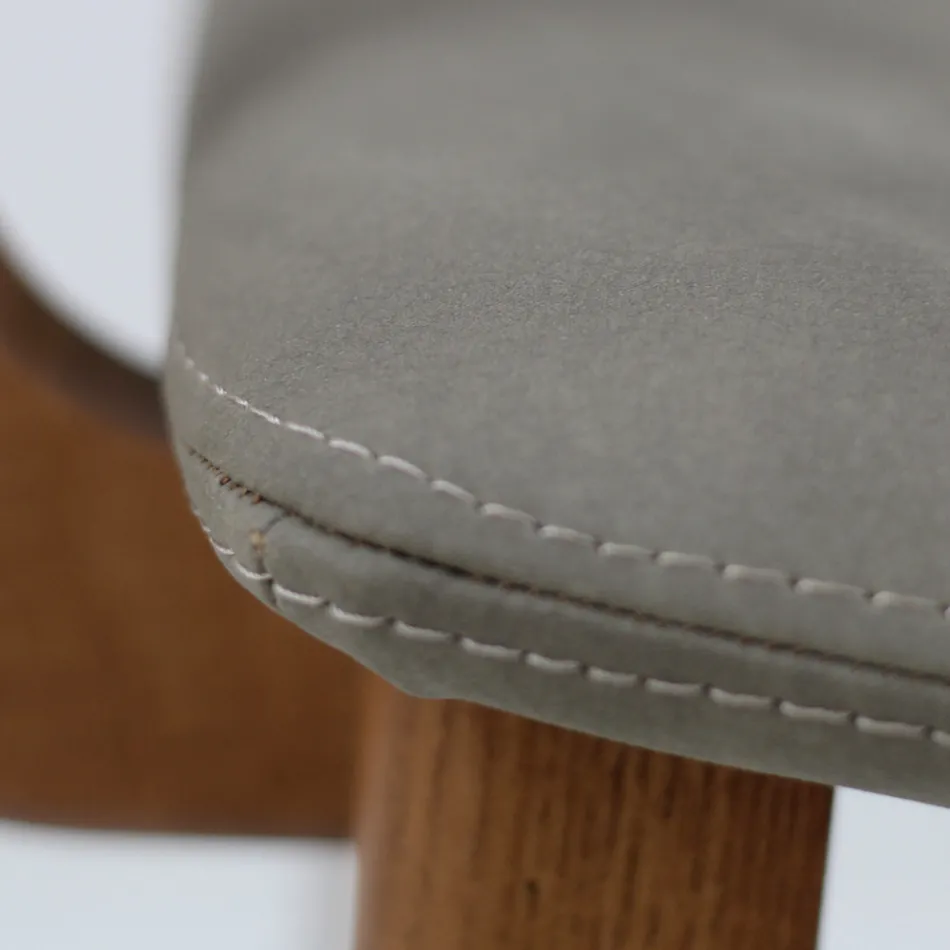 كرسي طعام بمساند للذراعين من خشب الدردار، صنع في إيطاليا - بيتسي Viadurini