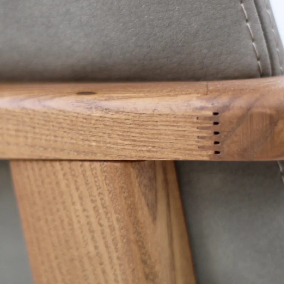 كرسي طعام بمساند للذراعين من خشب الدردار، صنع في إيطاليا - بيتسي Viadurini