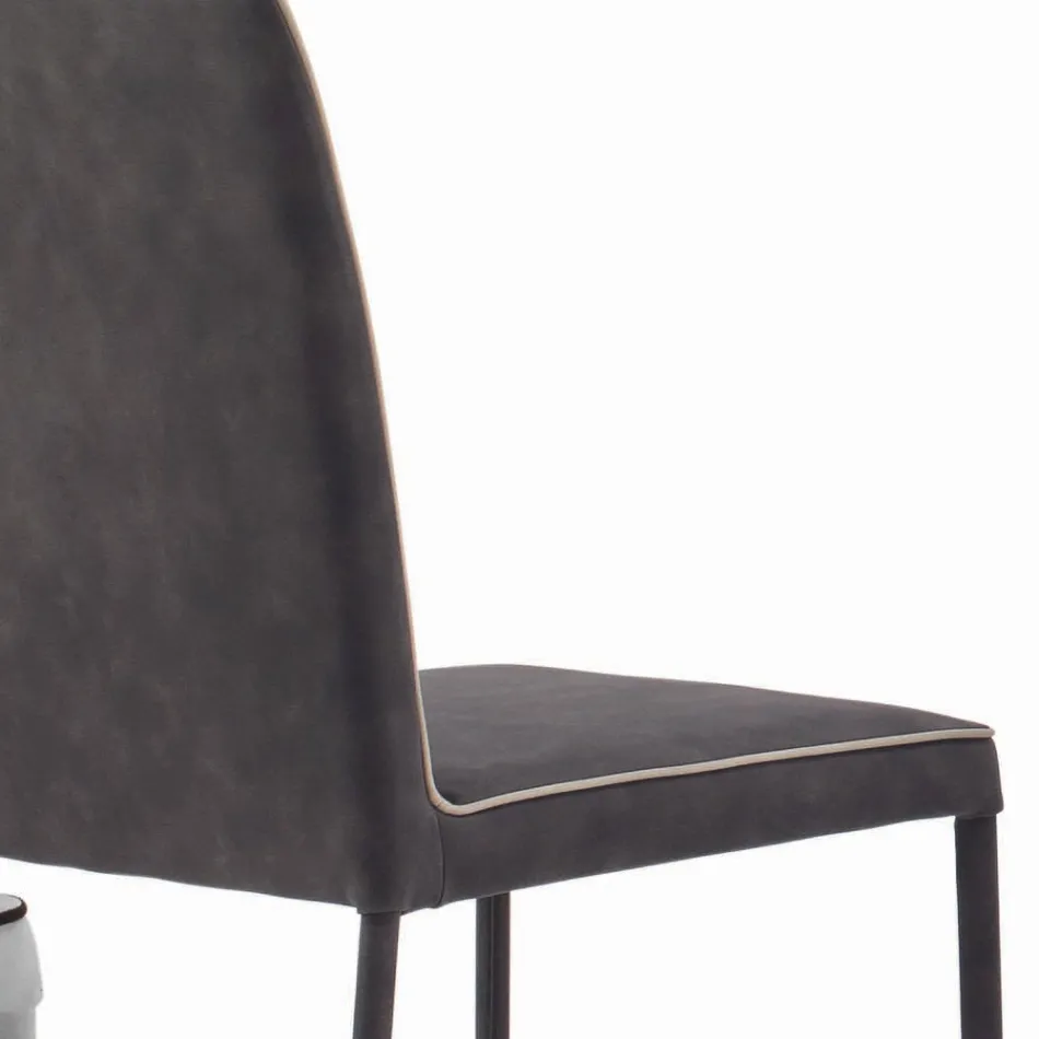 كرسي غرفة المعيشة مُنجّد ومُطلي بأرجل مصنوعة في إيطاليا - كاتانيا Viadurini