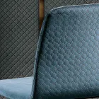 كرسي أنيق بتصميم عصري من المخمل الملون والخشب - بيزيه Viadurini